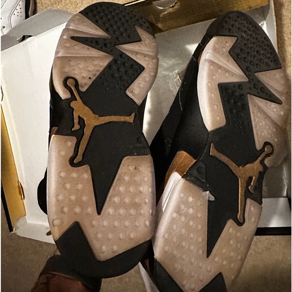 Air Jordan Retro 6 “DMP” - Picture 6 of 7